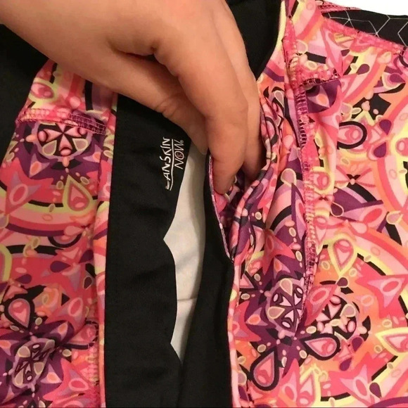 Womens Danskin Now Capri Leggings Pink Boho - Picture 9 of 12